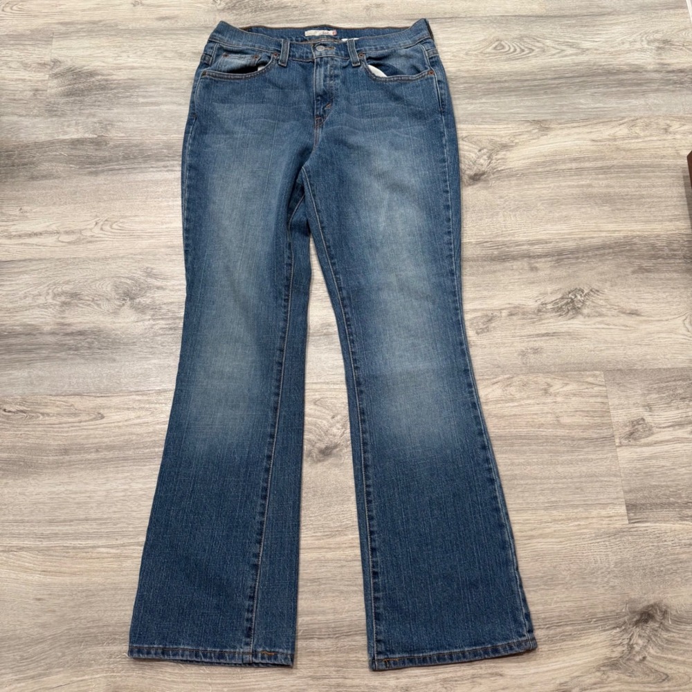 Levis 515 Boot Cut Jeans Womens 8S Medium Wash Denim Mid Rise Blue Pants - Picture 6 of 12